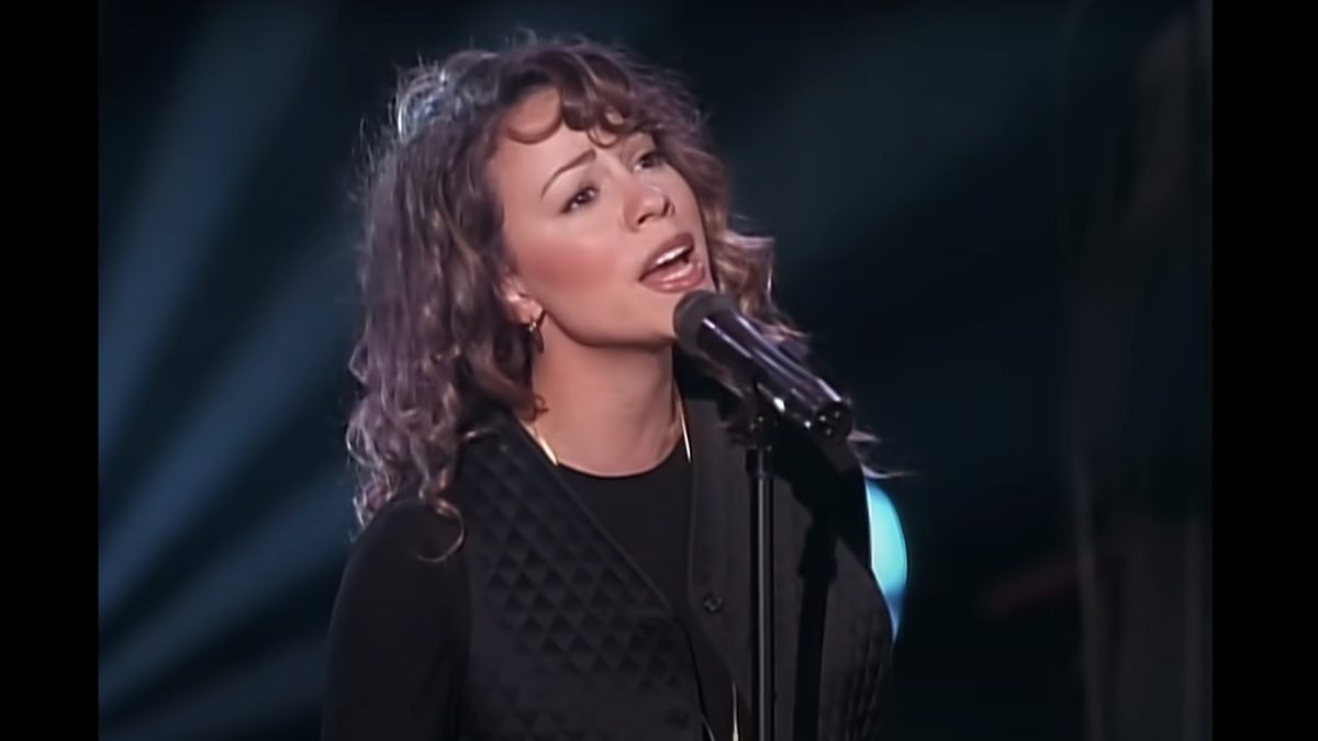 La famosa ha comenzado a retomar su vida con una visita a la Gran Muralla China (Captura de pantalla © Mariah Carey-YouTube)