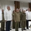 Raúl Castro asiste al funeral del general Espinosa Martín