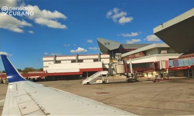 Turista ruso intentó abrir la puerta de un avión tras unas vacaciones en Cuba