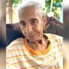 Abuela del reguetonero cubano El Taiger asiste a misa en la iglesia de San Lázaro en Santiago de Las Vegas