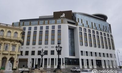 Gobierno despilfarra millones de dólares en construcción de hoteles mientras no invierte en el sistema eléctrico