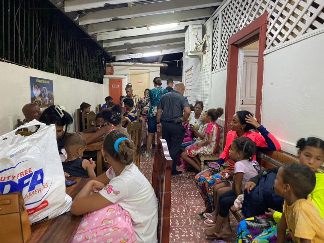 Iglesia de Guantánamo da refugio a más de 60 personas afectadas por el huracán Oscar