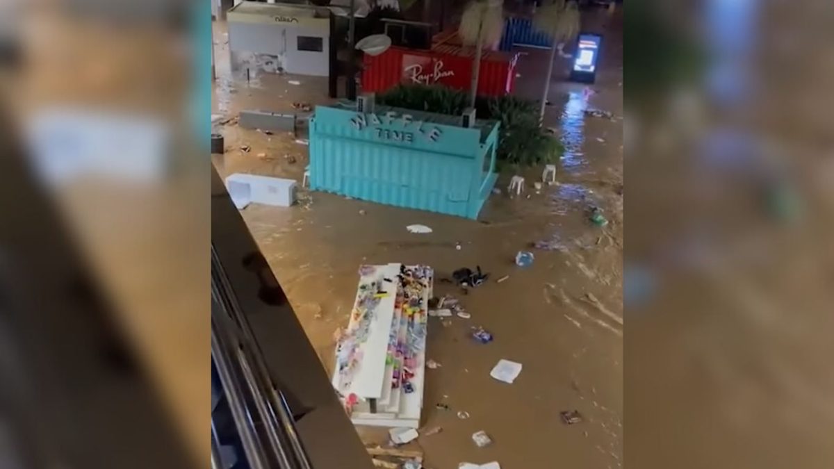 Inundaciones repentinas provocan más de 60 muertes en el este y sur de España (2)