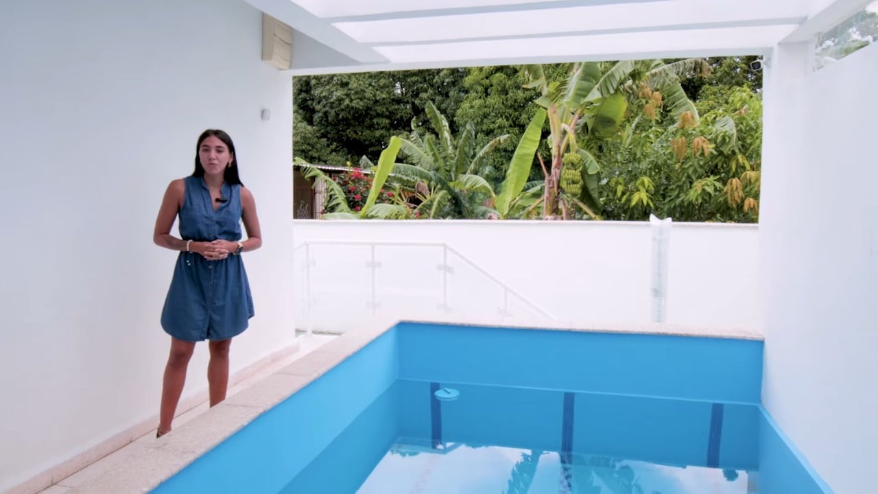 Piden 180.000 dólares por una casa de tres cuartos con piscina en La Víbora2