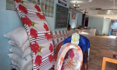 El gobierno cubano vende colchones a damnificados por el huracán Oscar