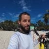 Cubano se gana la vida buscando joyas y tesoros en playas para turistas (1)