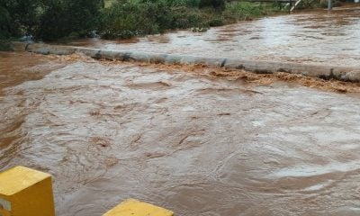 Inundaciones interrumpen el tráfico por la Carretera Central en Holguín