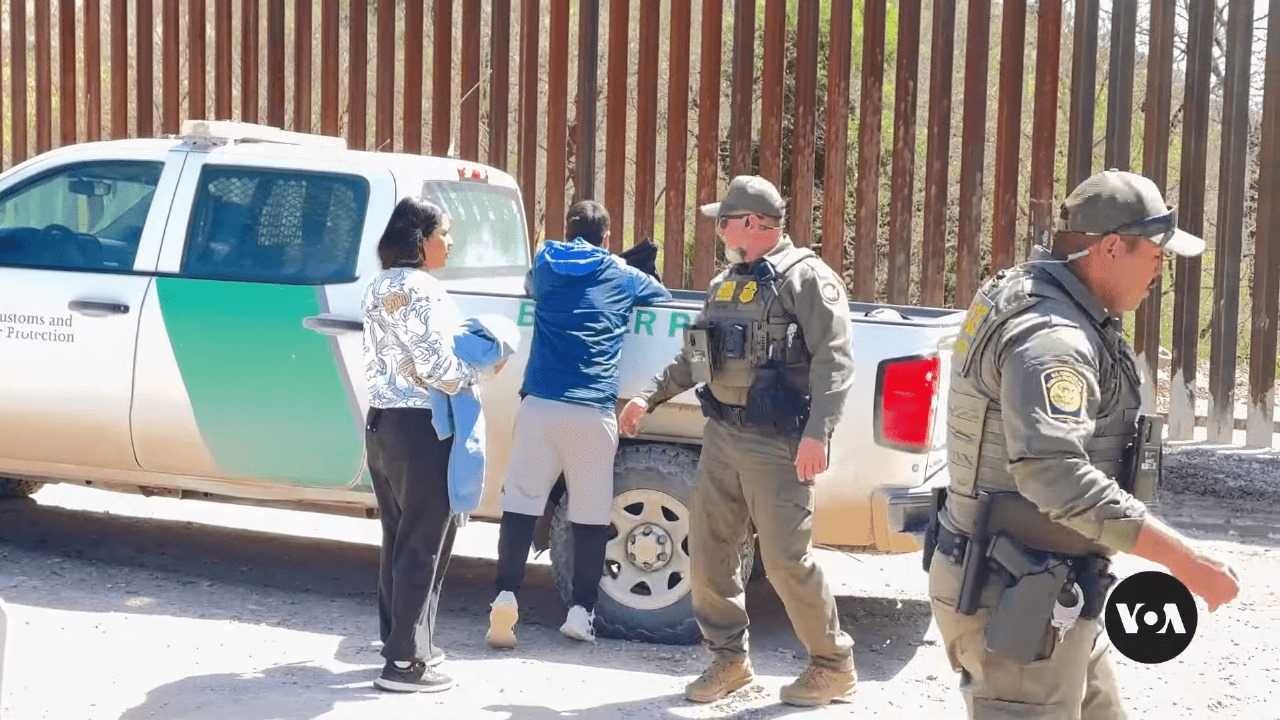 Alertan a inmigrantes sobre no cometer fraude para evitar deportación: “el problema será doble”