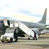 Bogotá recibe a migrantes deportados desde EEUU en vuelo de la fuerza aérea colombiana (1)
