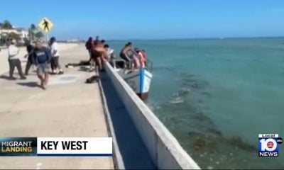 Captan el momento exacto del arribo de balseros cubanos a Key West