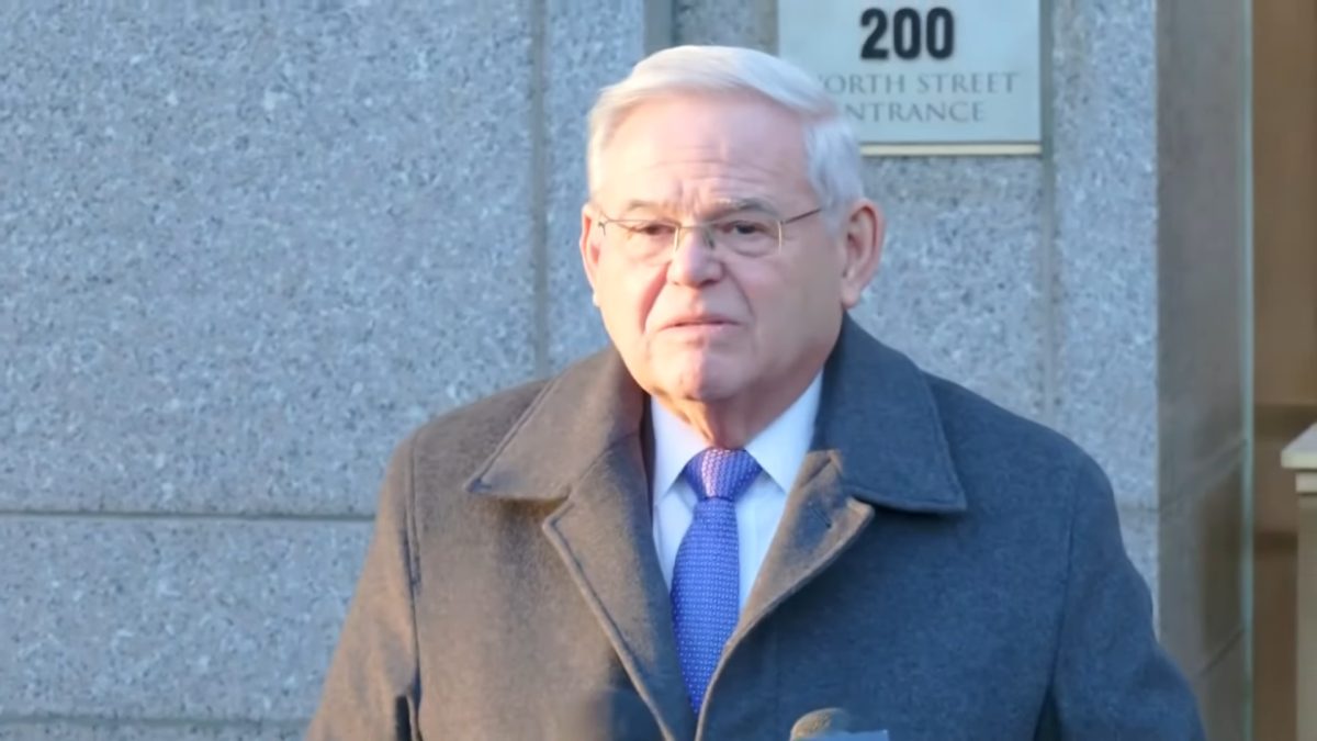 El exsenador cubanoamericano Bob Menéndez recibe sentencia de 11 años de prisión4