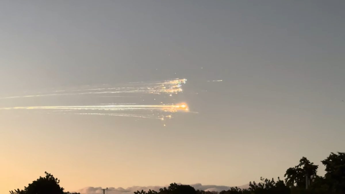 Fragmentos luminosos del cohete Starship son vistos en el cielo de República Dominicana