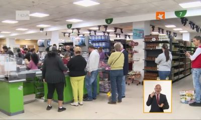 Gobierno promete abrir más mercados en dólares por todo el país