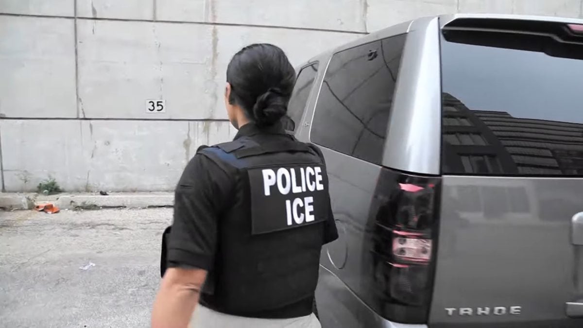 Qué hacer si agentes del ICE llega a tu casa o centro de trabajo