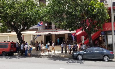 Venta de autos en dólares en Cuba arruina el negocio de las agencias en Miami