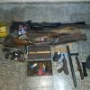 Arrestan a cubano por tener armas y municiones en su hogar en La Habana
