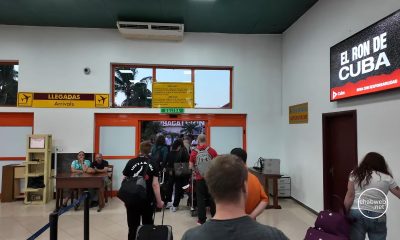 Aumentan un 5% los salarios de los trabajadores de aeropuerto cubano