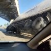 Camión con un contenedor queda incrustado en un puente de Santiago de Cuba