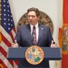 DeSantis y legisladores de Florida alcanzan acuerdo sobre estricta legislación migratoria