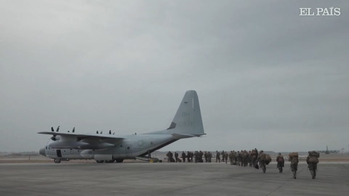 Envían marines a Guantánamo para recibir a migrantes deportados en la base naval