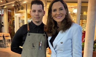 María Elvira Salazar con joven migrante