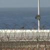 Revelan imágenes del arribo de migrantes detenidos a la base naval de Guantánamo 4