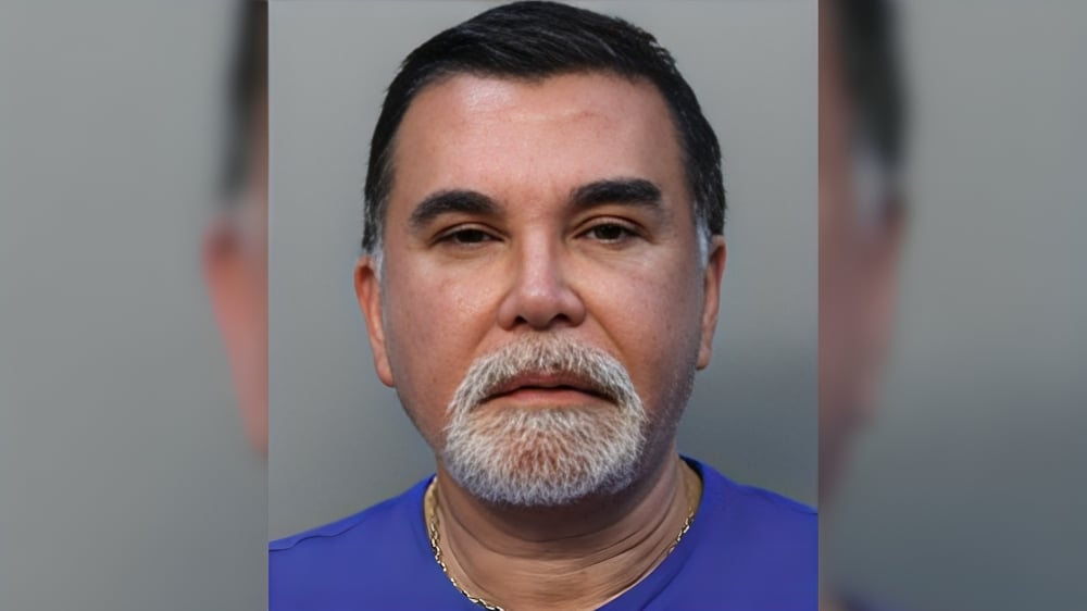 Arrestado por ejercer la medicina sin licencia en un consultorio de La Pequeña Habana (1)