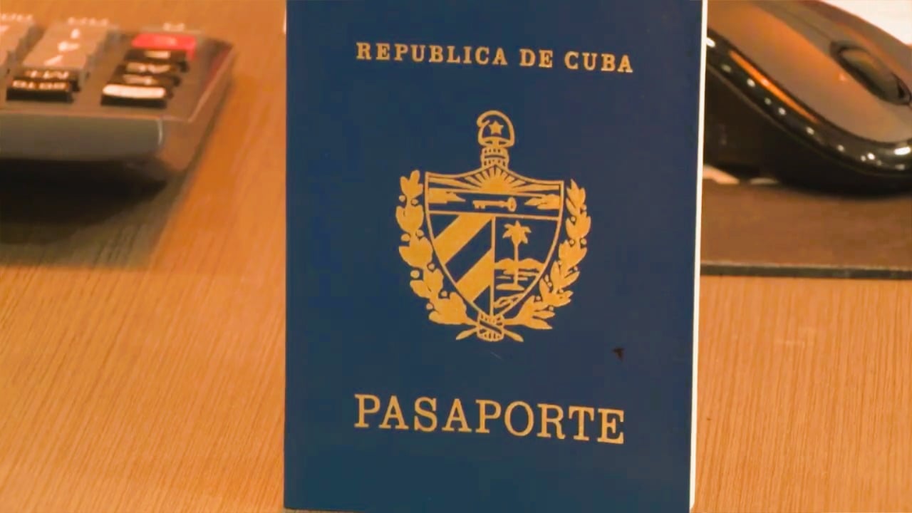 Desde el 1 de abril Cuba no permitirá la entrada de viajeros con pasaporte cubano vencido