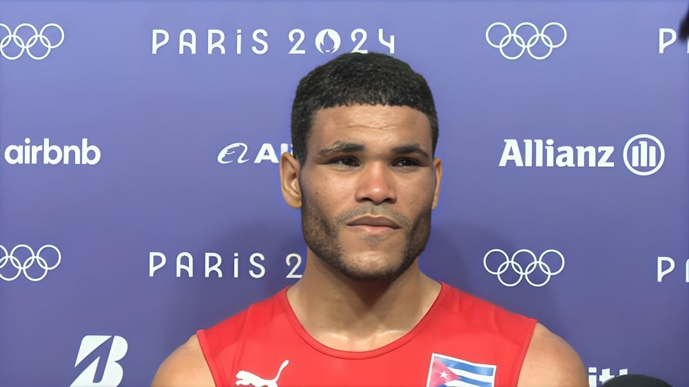 Erislandy Álvarez denuncia la entrega de un auto defectuoso por su medalla de oro en París 2024(1)