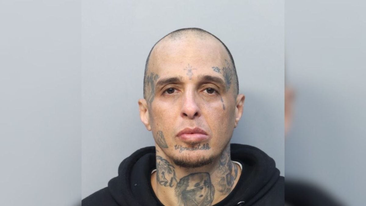 Exdetective cubano arrestado por traicionar a su amigo y robar 38.000 dólares en Miami Gardens
