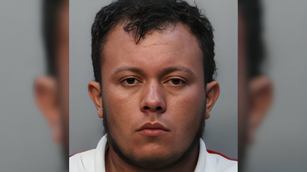 Joven enfrenta cargos por abandonar a su pasajera tras un accidente en Hialeah (1)