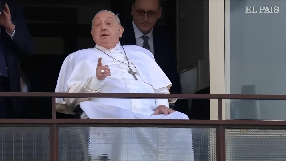 Papa Francisco recibió alta médica luego de 38 días ingresado en Roma (1)