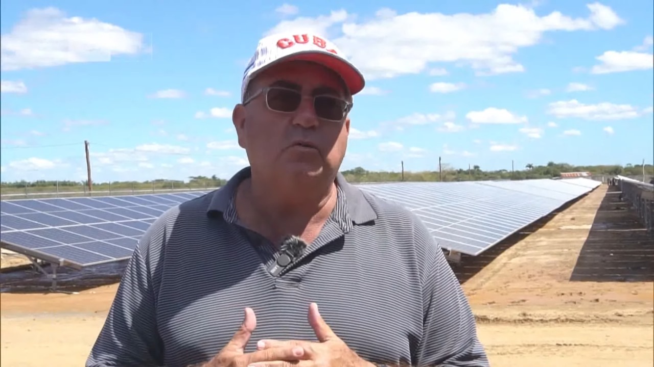 Parques de paneles solares generan menos de los previstos debido a días nublados