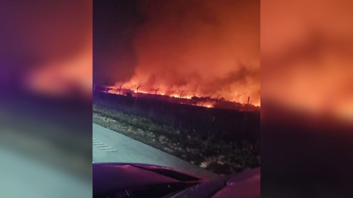 Reabren acceso a los Cayos de Florida tras cierre por incendio forestal en el sur de Miami-Dade