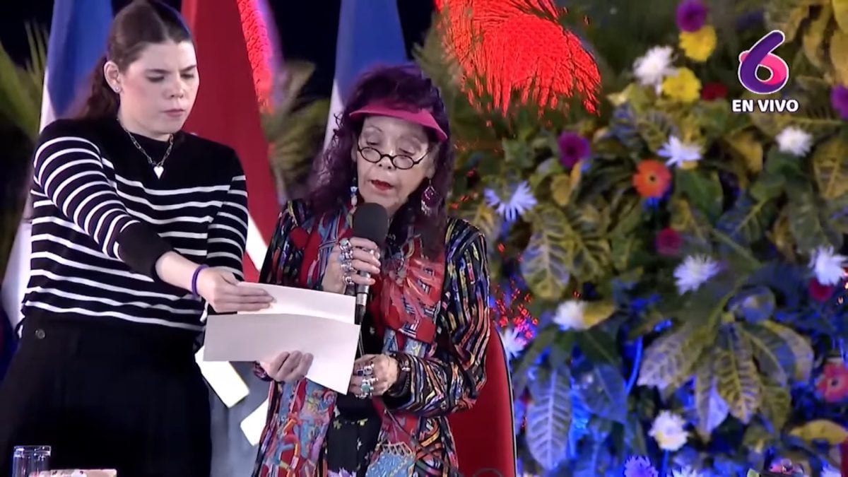 Rosario Murillo, esposa del Daniel ortega, asume el control del Ejército de Nicaragua