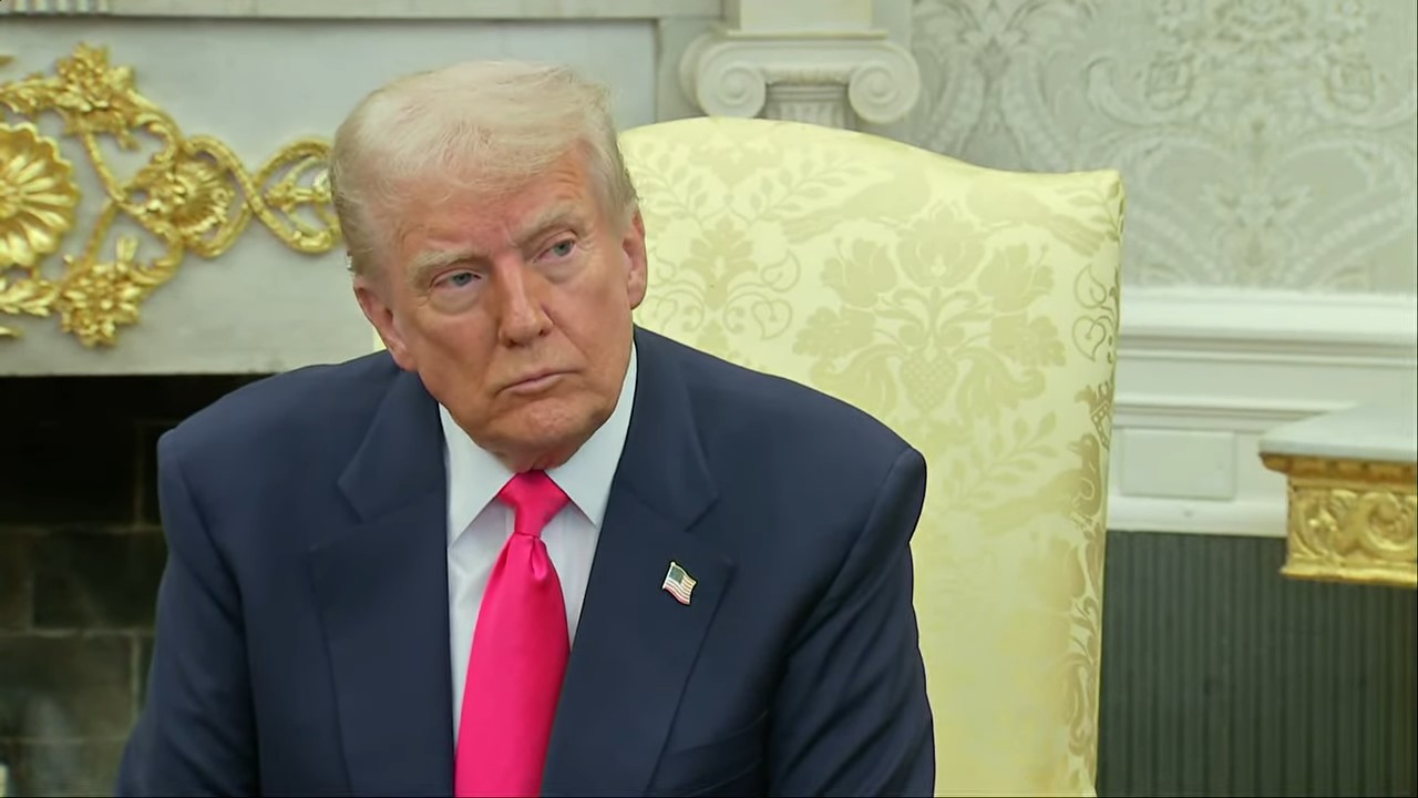 Trump contempla bloquear la entrada de cubanos y venezolanos a EEUU