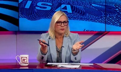 Abogada responde preguntas de migrantes cubanos en EEUU
