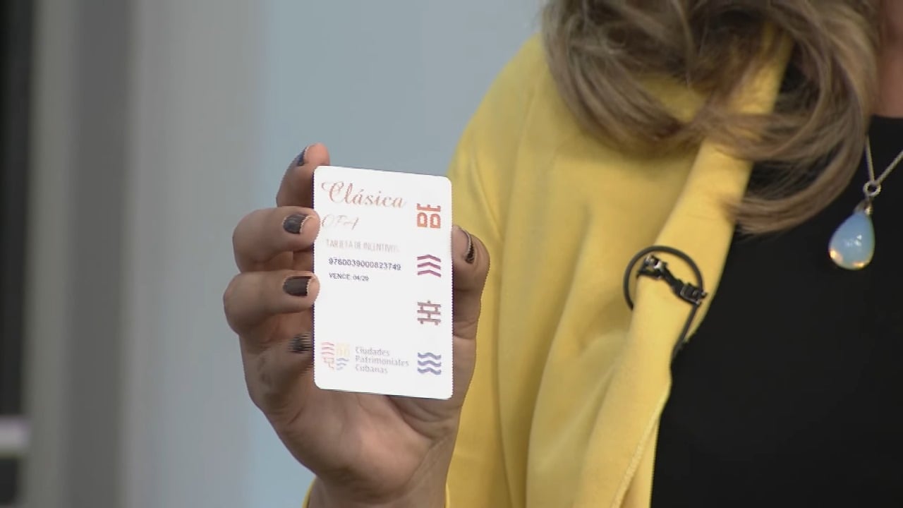 Autorizan transferir saldos en dólares entre tarjetas Clásica de Fincimex