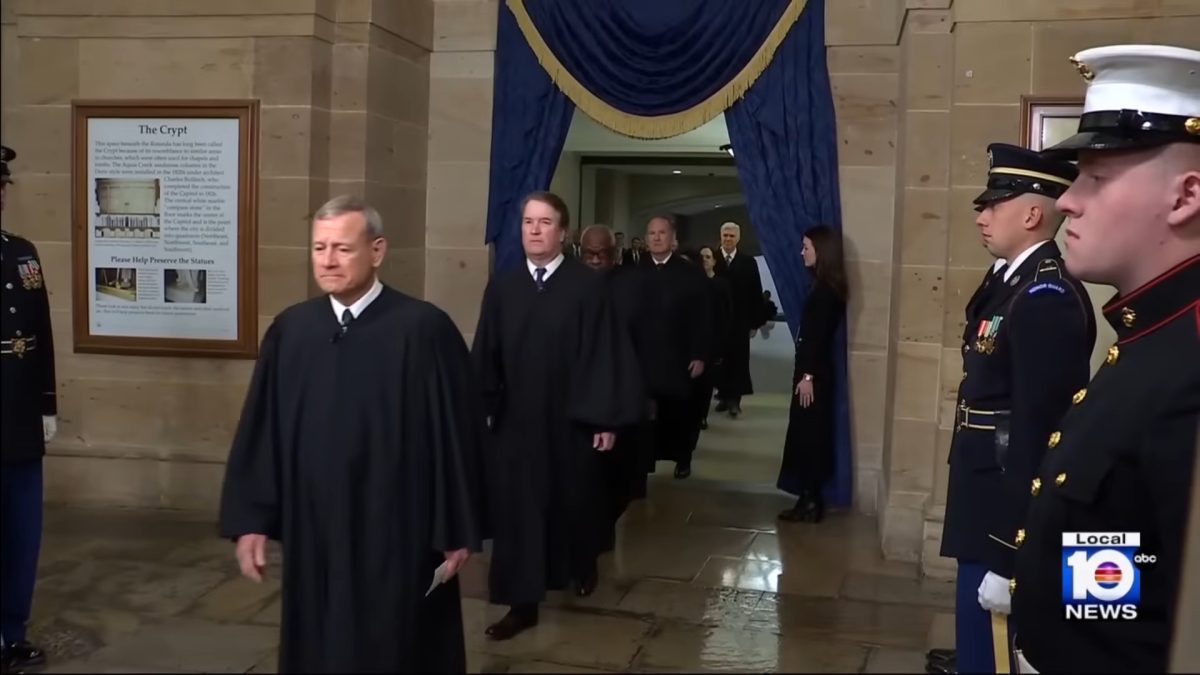 Corte Suprema de Estados Unidos bloquea deportación de venezolanos a El Salvador