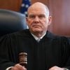 Cubanos con parole esperan por decisión judicial que suspenda revocación de Trump
