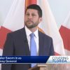 Fiscal general de Florida ordena parar las detenciones de migrantes por violar una orden judicial