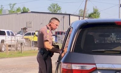 Ordenan a patrulla de carretera en Florida que detengan a migrantes indocumentados