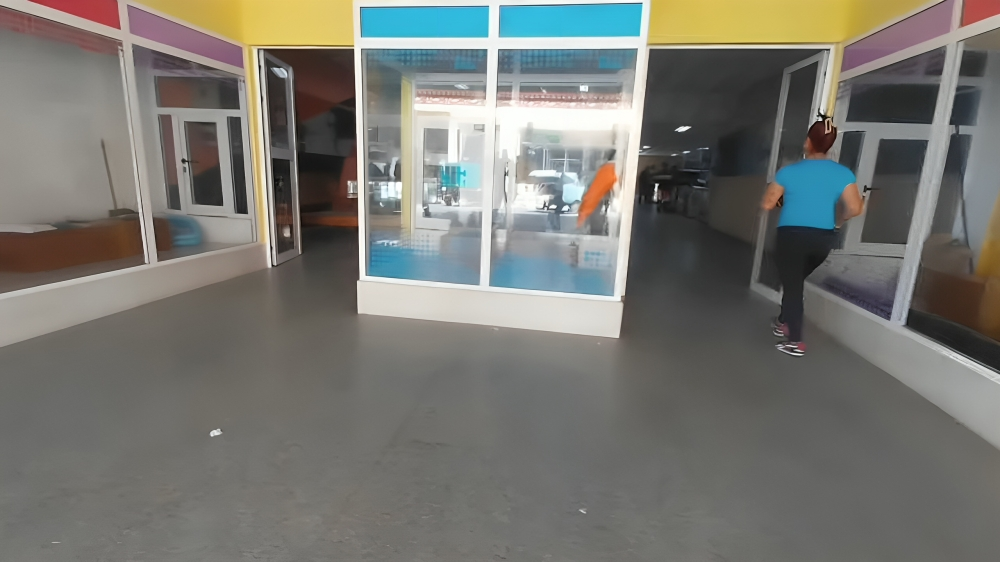 Prensa oficialista explota contra la escasez en Cuba en las tiendas en CUP “no hay nada”