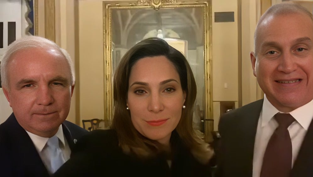 Valla publicitaria en Miami califica de traidores a Marco Rubio y los congresistas cubanoamericanos