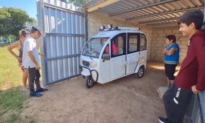Youtubers revelan cómo importaron su primer auto eléctrico chino a Cuba
