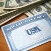 Aumenta la edad de retiro en EEUU, pero llega un posible alivio fiscal de $4.000