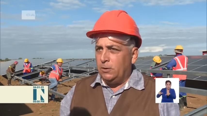 Experto del régimen asegura que los panales solares en Cuba están a prueba de huracanes