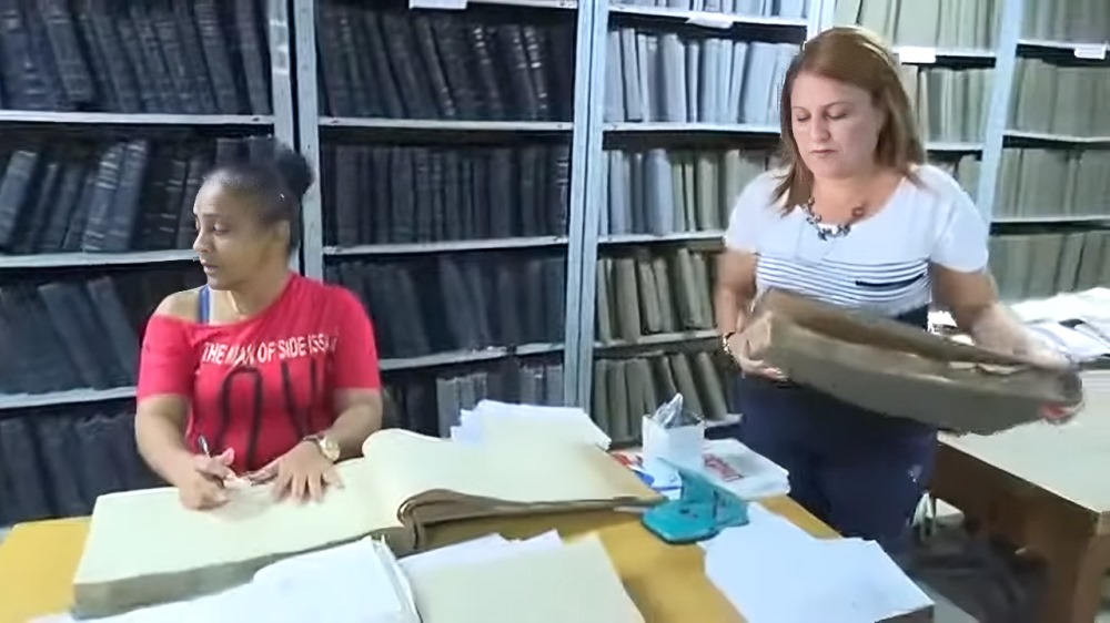 Extensas demoras en Registro Civil por intensos apagones en Cienfuegos
