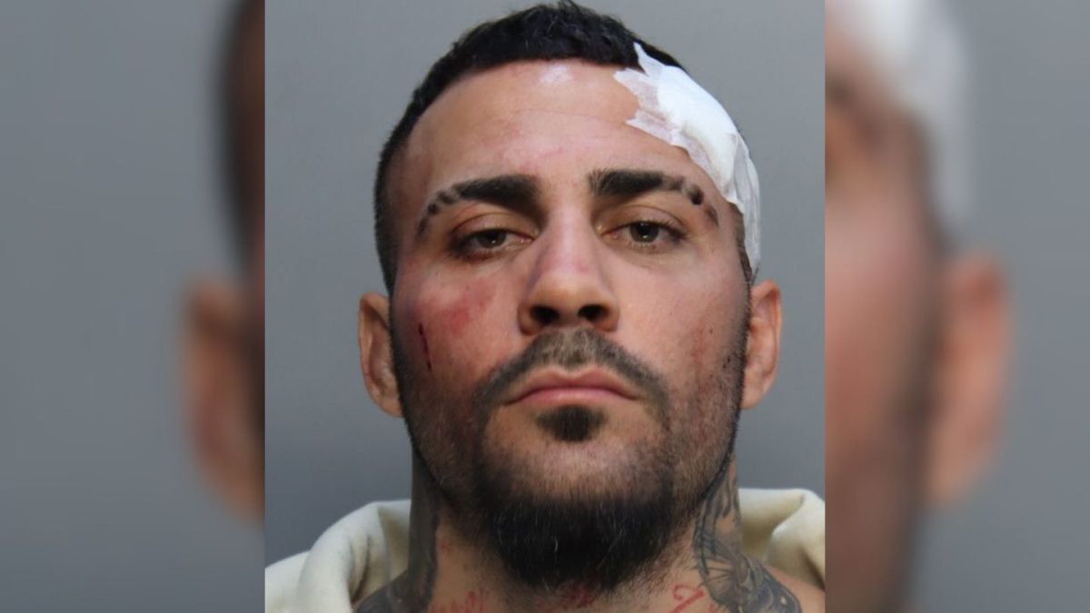 Intento de fuga estilo Spiderman hombre desciende por balcones para evadir al SWAT en Miami