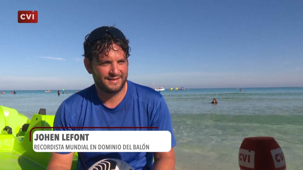 Jhoen Lefont rompe récord mundial en dominio del balón en el agua